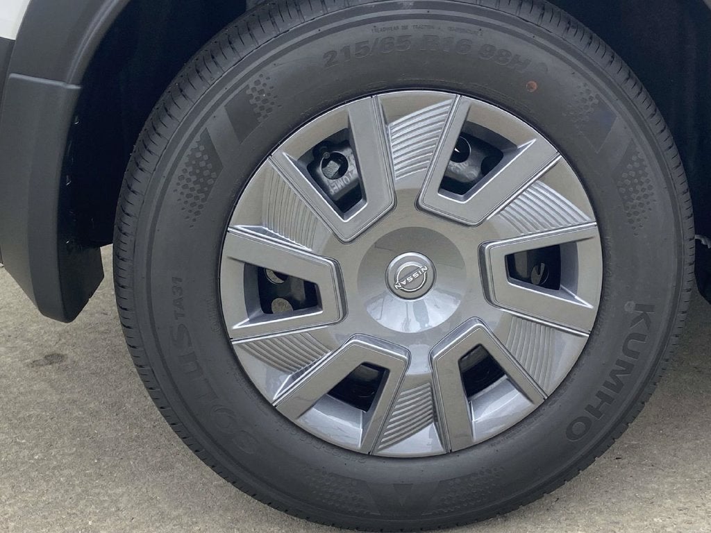 2027 Nissan Kicks S