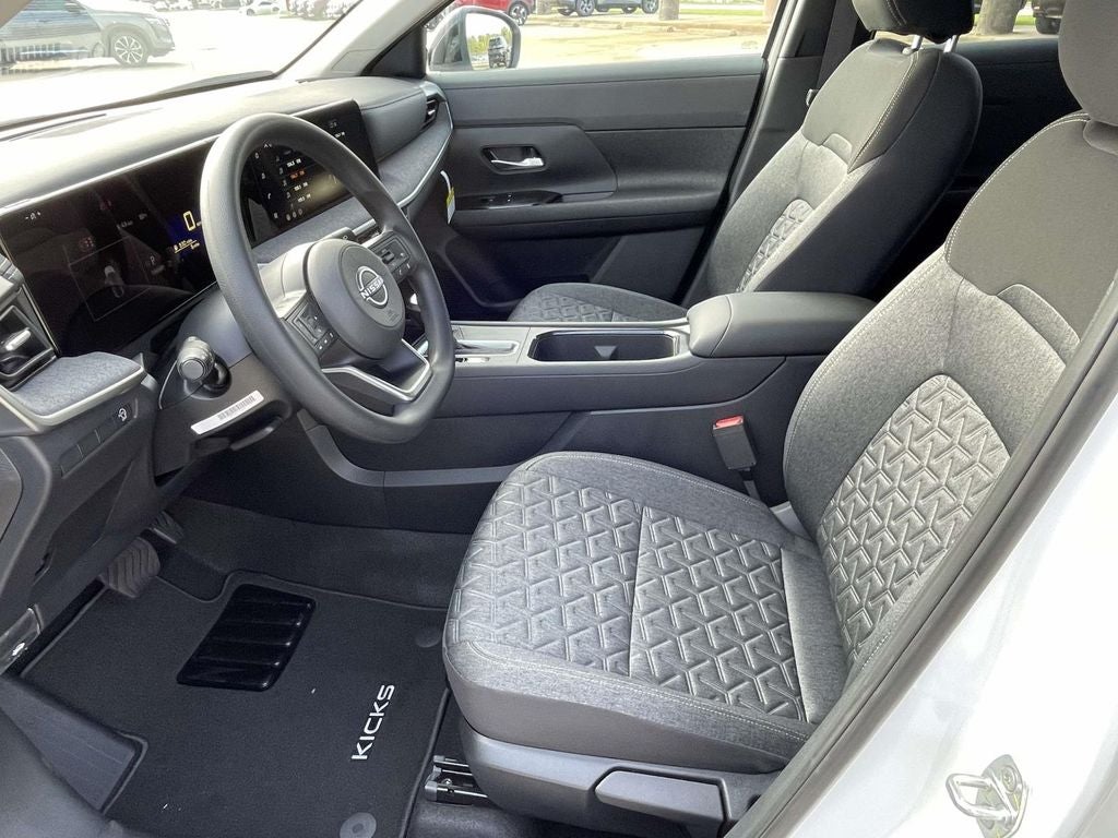 2027 Nissan Kicks SV