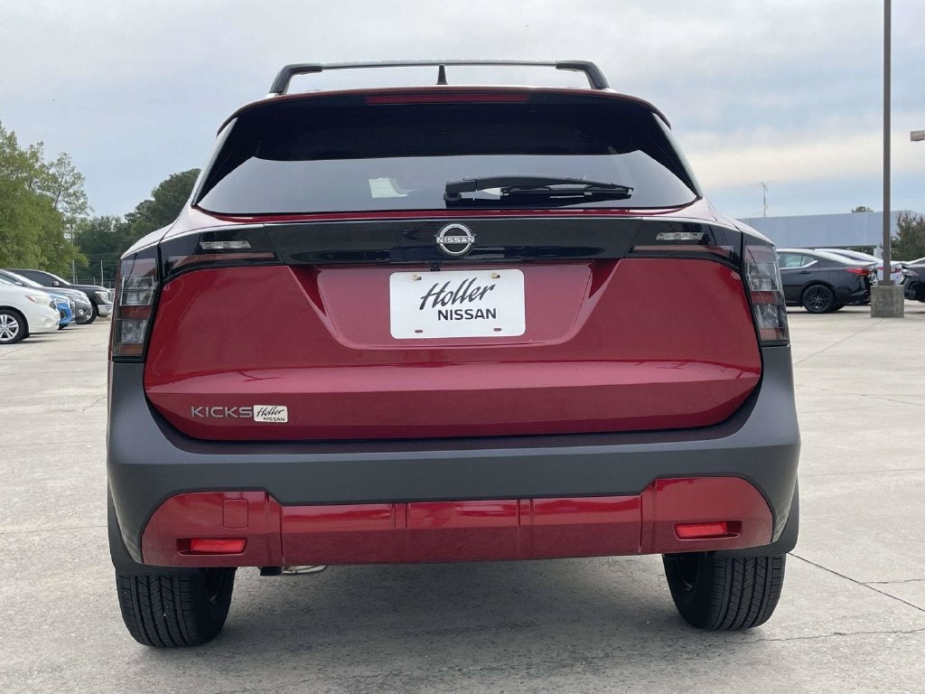 2027 Nissan Kicks SV