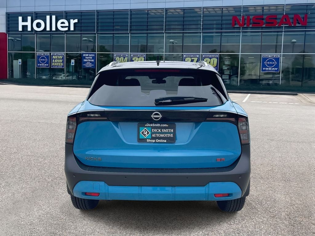 2025 Nissan Kicks SR