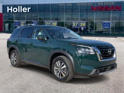2025 Nissan Pathfinder SL