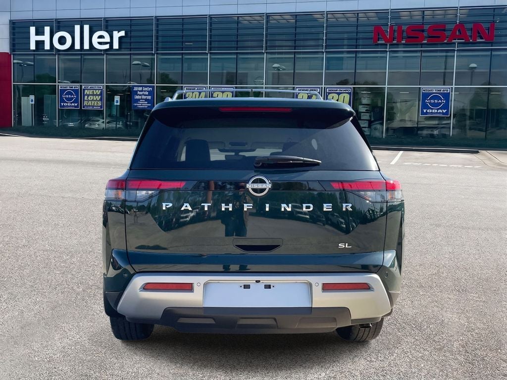 2025 Nissan Pathfinder SL