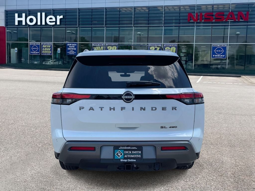 2026 Nissan Pathfinder SL