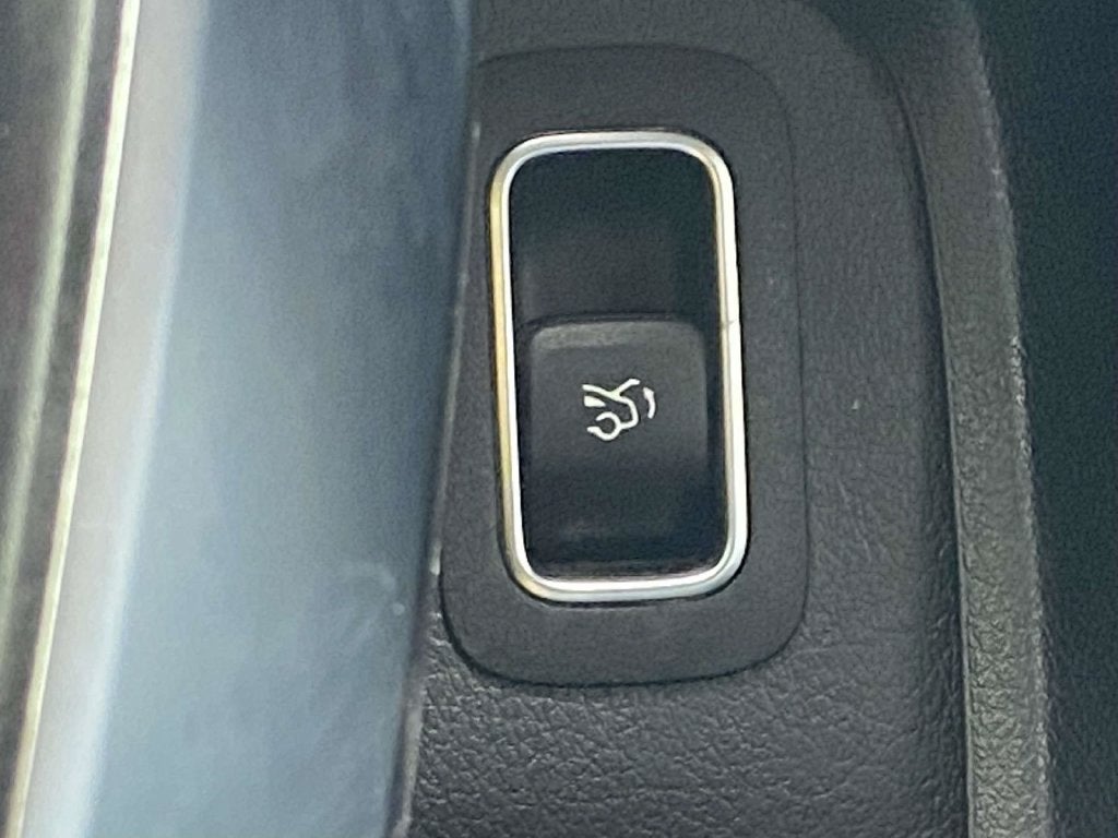 2022 Mercedes-Benz A-Class A 220